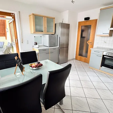 Weiher - Naehe Nuernberg / Messe Apartman *